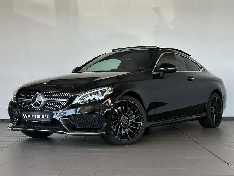 Schwarz obsidianschwarz Gebraucht 2018 Mercedes C400 AMG Kleinwagen | 37.990 € (Fairer Preis) - Bild 1/4