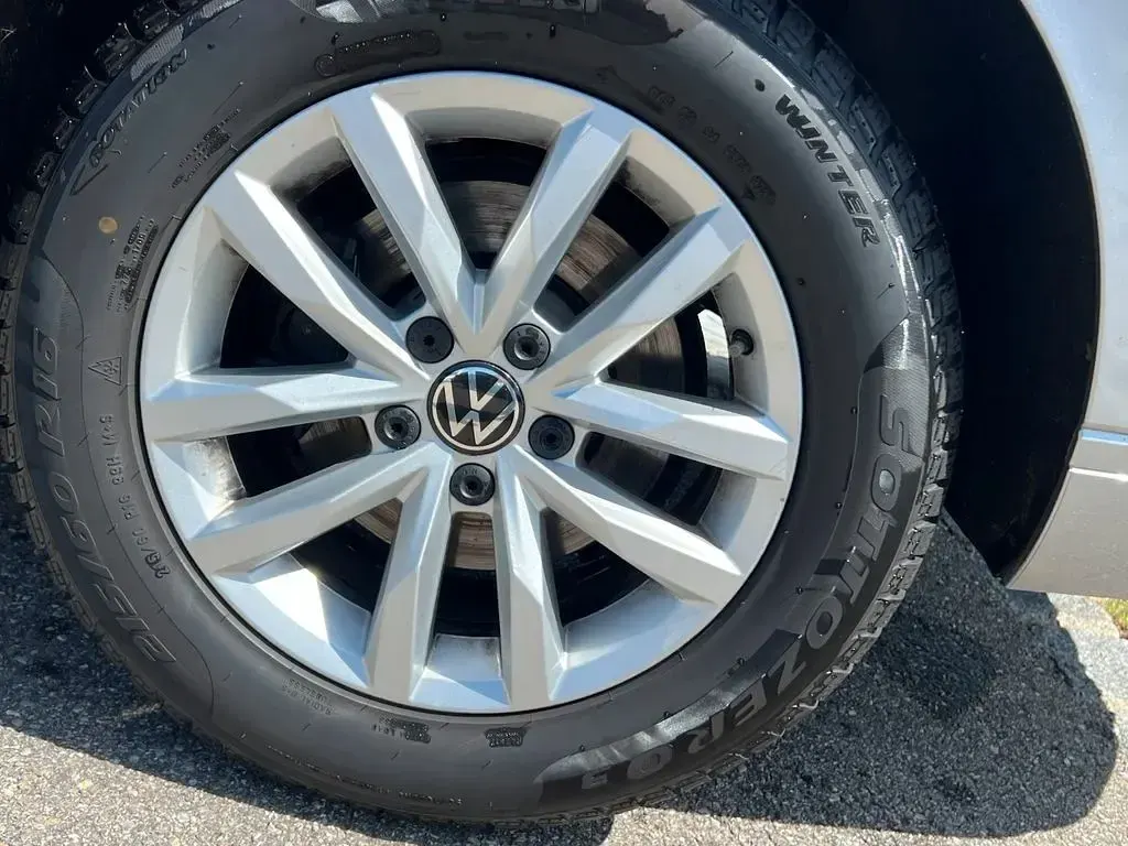 Gebraucht VW Passat Business 150 PS (110 kW) 2021 Silber Kombi
