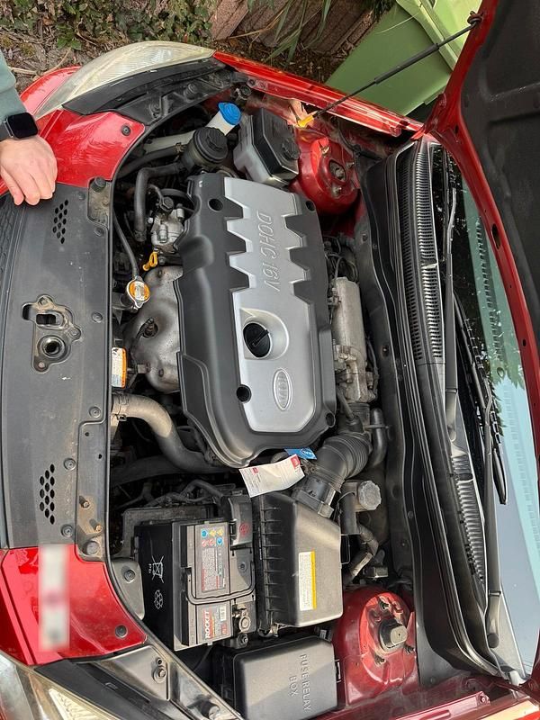 Gebraucht Kia Rio 112 PS (82 kW) 2006 Rot Kleinwagen