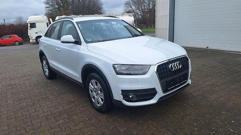 Weiß Gebraucht 2013 Audi Q2 Comfort SUV | 11.100 € (Fairer Preis) - Bild 1/4