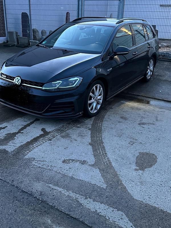 Schwarz Gebraucht 2017 VW Golf VII GTD Kombi | 12.999 € (Superpreis) - Bild 1/4