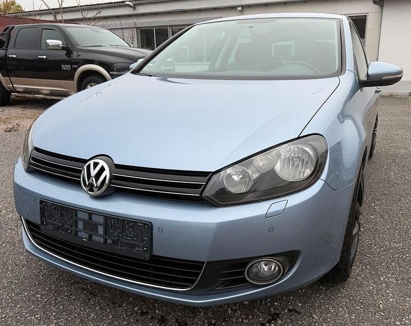 Blau Gebraucht 2009 VW Golf VI Highline Limousine | 7.700 € (Etwas zu teuer) - Bild 1/4