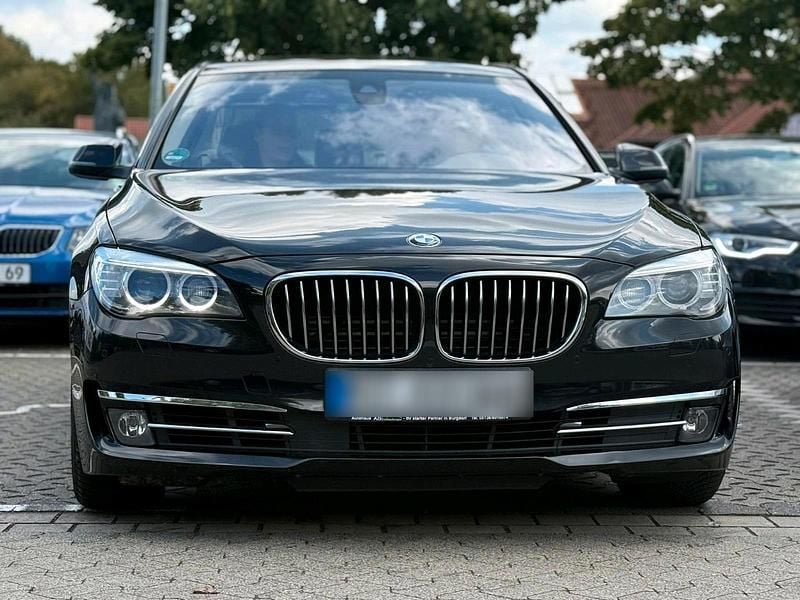 Gebraucht BMW 750 Performance 450 PS (330 kW) 2013 Schwarz Limousine