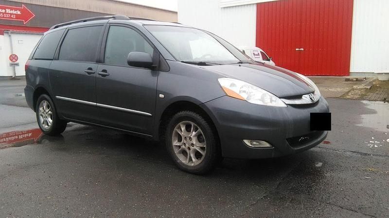 Gebraucht Toyota Sienna Limited 232 PS (170 kW) 2008 Grau Van / Kleinbus