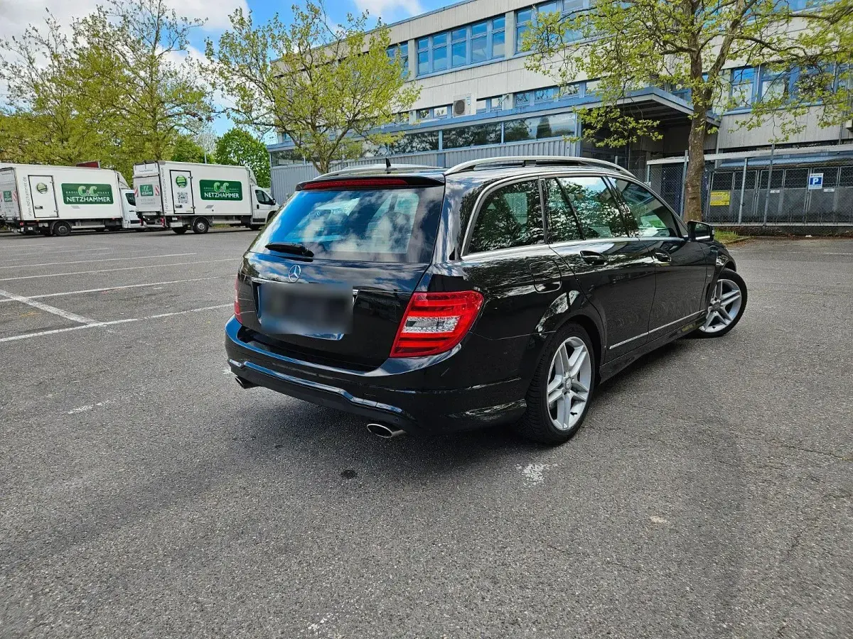 Gebraucht Mercedes C300 Avantgarde 231 PS (169 kW) 2011 Schwarz Kombi