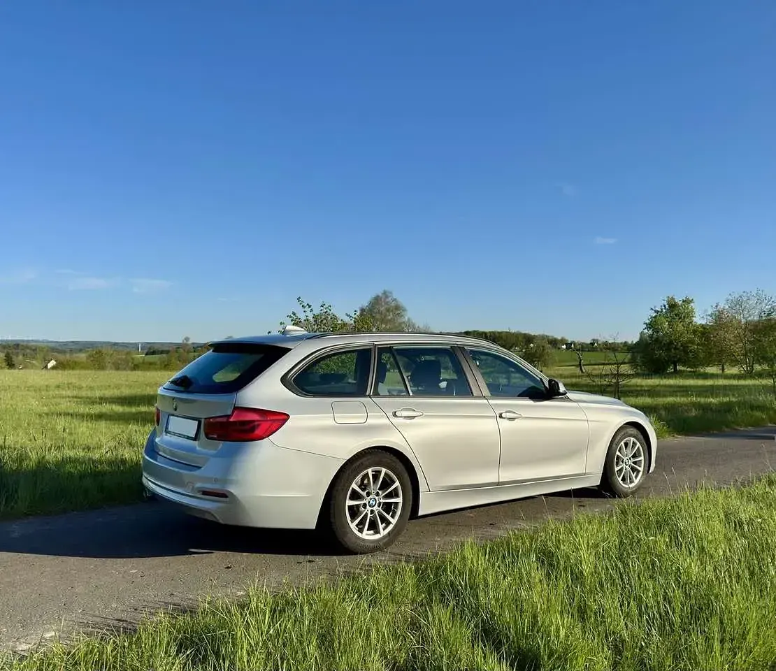 Gebraucht BMW 320 Efficient Dynamics 163 PS (119 kW) 2018 Silber Kombi