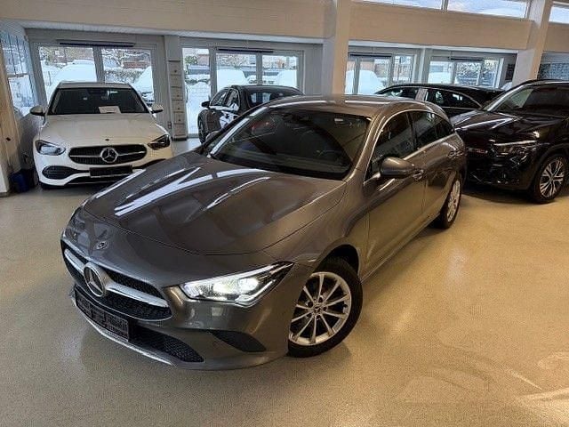 Gebraucht Mercedes CLA180 Progressive 116 PS (85 kW) 2021 Grau Limousine
