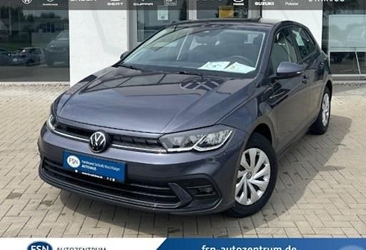 Rauchgrau metallic Gebraucht 2024 VW Polo Life Limousine | 18.986 € (Fairer Preis) - Bild 1/4