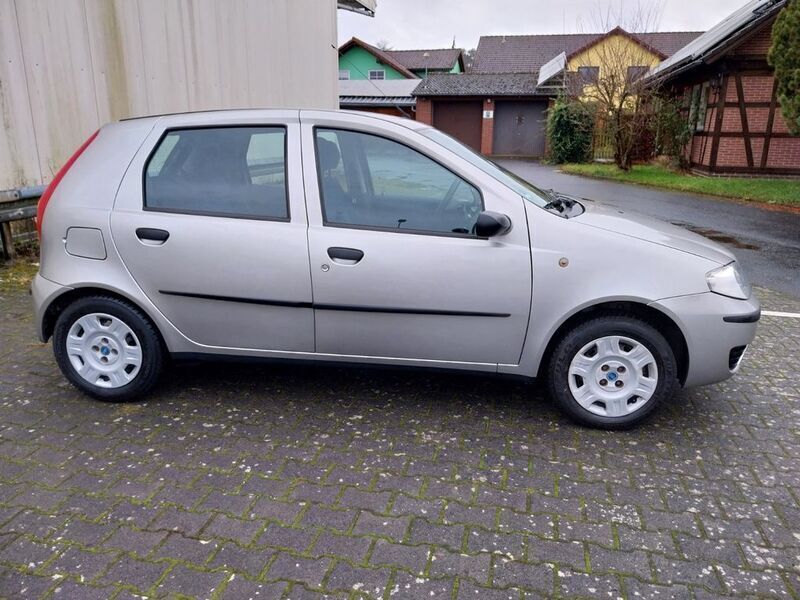 Gebraucht Fiat Punto 60 PS (44 kW) 2005 Grau Kleinwagen