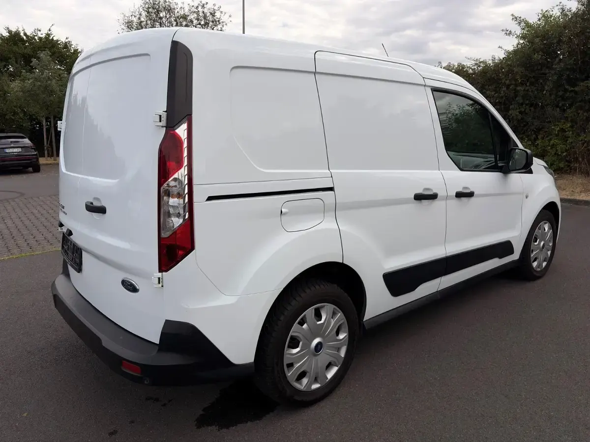 Gebraucht Ford Transit Connect Trend 101 PS (74 kW) 2020 Weiß Van / Kleinbus
