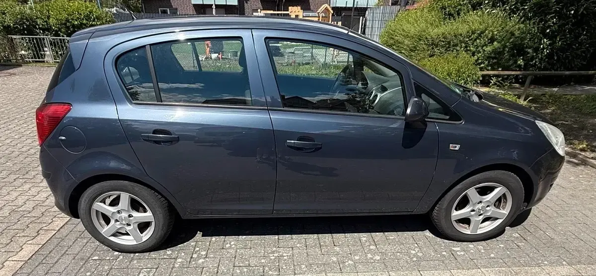Gebraucht Opel Corsa 90 PS (66 kW) 2009 Blau Kleinwagen