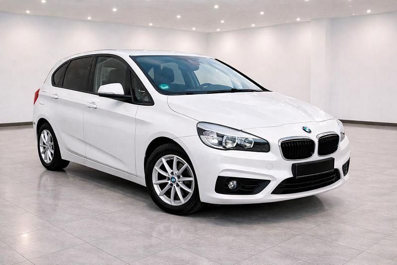 Gebraucht BMW 216 Active Tourer Advantage 102 PS (75 kW) 2017 Weiß Van / Kleinbus