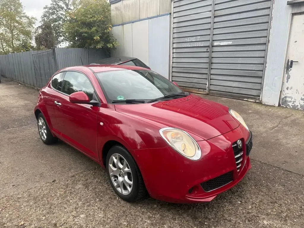 Gebraucht Alfa Romeo MiTo Turismo 95 PS (69 kW) 2009 Rot Kleinwagen