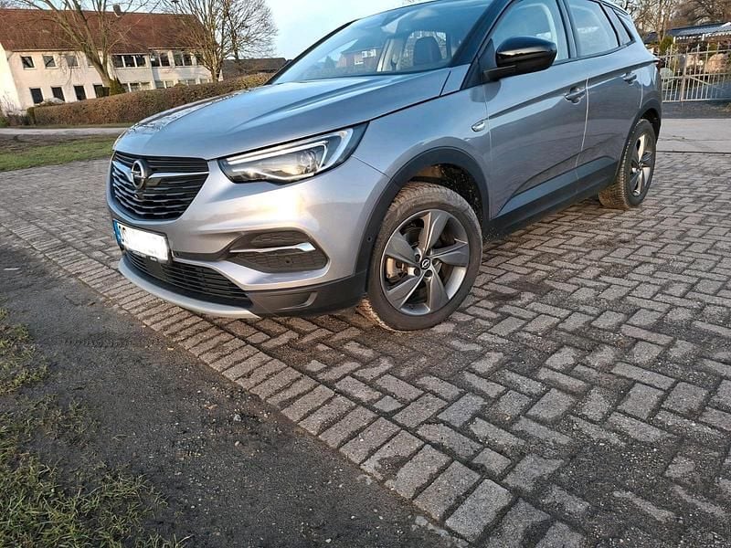 Silber Gebraucht 2021 Opel Grandland X SUV | 17.000 € (Superpreis) - Bild 1/4