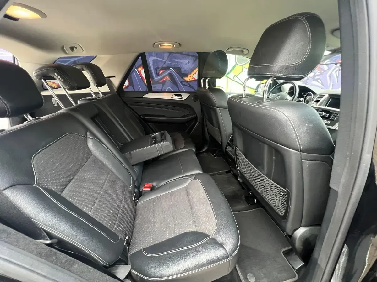 Gebraucht Mercedes ML250 204 PS (150 kW) 2011 Schwarz SUV
