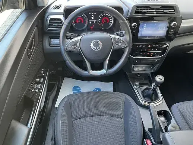 Gebraucht SsangYong Tivoli 135 PS (99 kW) 2025 Blau SUV