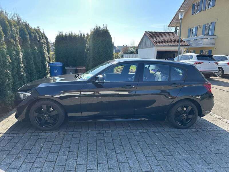 Schwarz Gebraucht 2019 BMW 118 M Sport Kleinwagen | 16.900 € (Guter Preis) - Bild 1/4