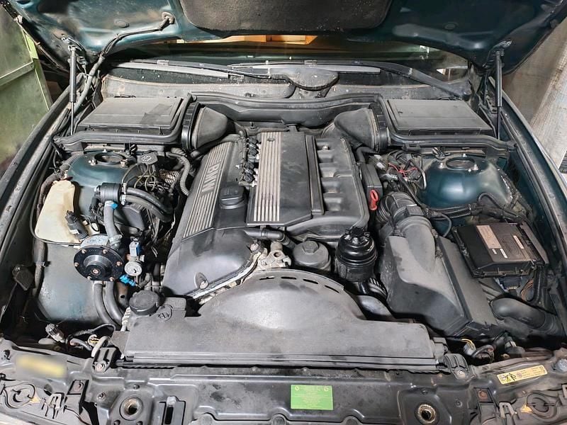 Second-hand BMW 528 2000 Verde Break