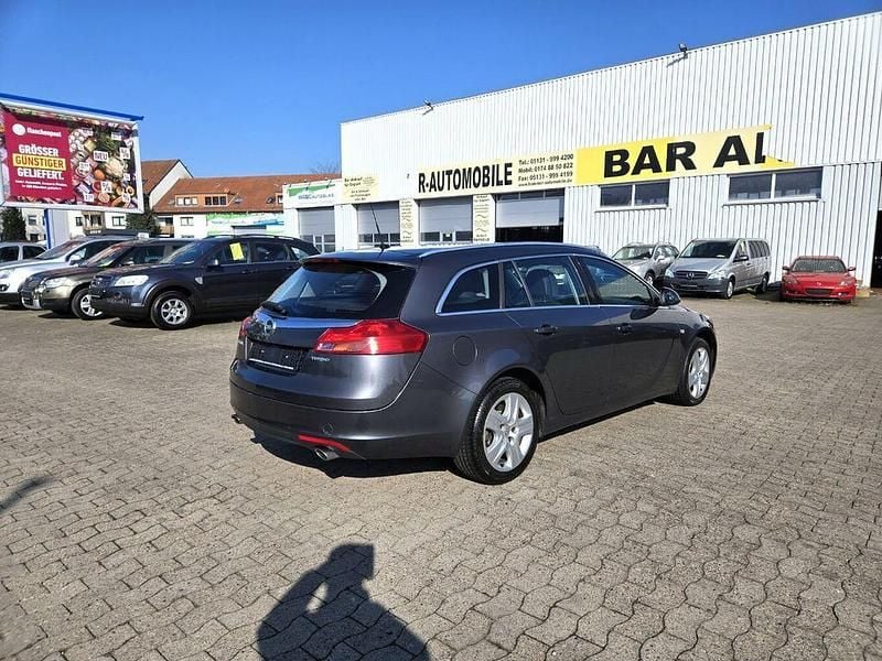 Gebraucht Opel Insignia Edition 179 PS (131 kW) 2009 Grau Limousine
