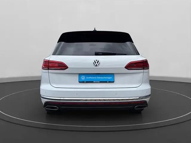 Gebraucht VW Touareg Basis 231 PS (169 kW) 2020 Weiß SUV