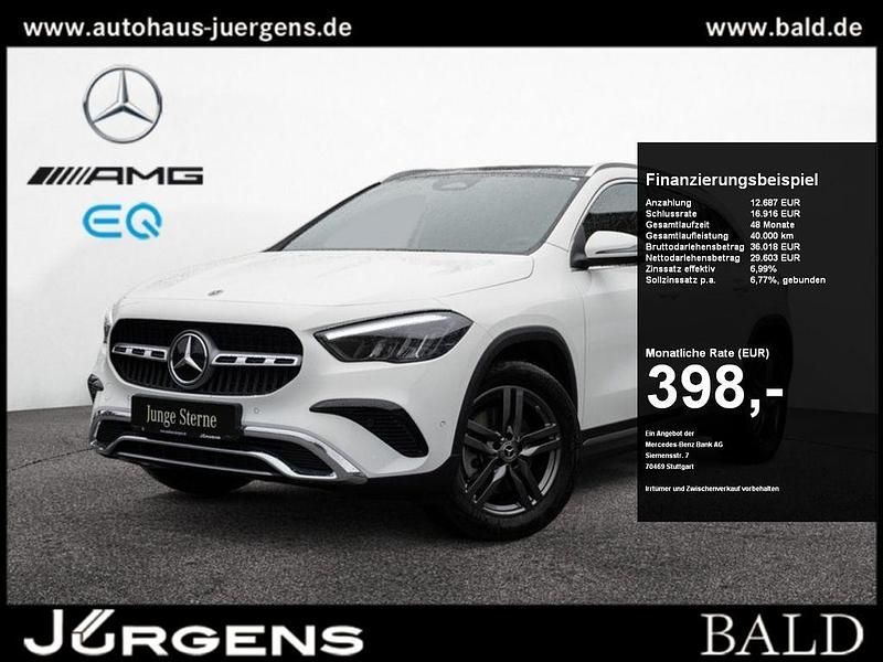 Weiss polarweiß Gebraucht 2024 Mercedes GLA220 Progressive SUV | 42.290 € (Guter Preis) - Bild 1/4