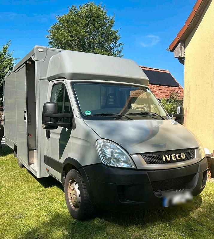 Gebraucht Iveco Daily 106 PS (77 kW) 2010 Grau Limousine