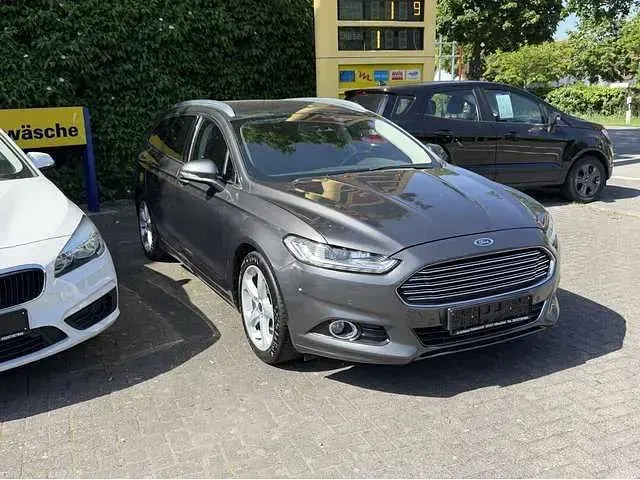 Gebraucht Ford Mondeo Titanium 179 PS (131 kW) 2016 Magneticgrau (metallic) Kombi