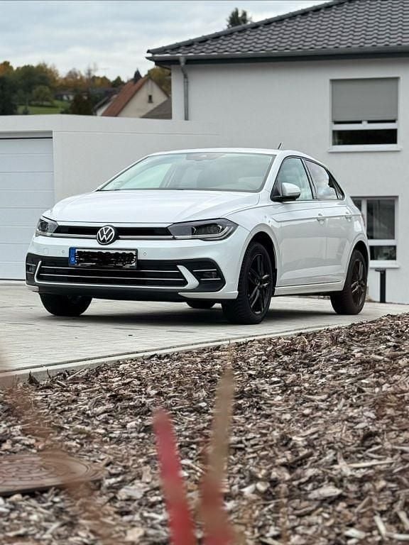 Weiß Gebraucht 2021 VW Polo Style Limousine | 16.500 € (Fairer Preis) - Bild 1/4