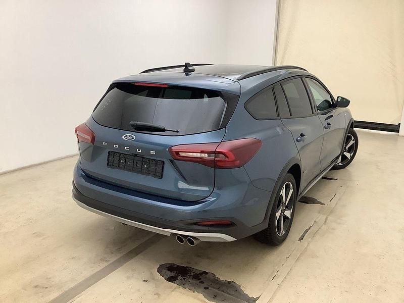 Gebraucht Ford Focus Active X 155 PS (114 kW) 2024 Blau Limousine