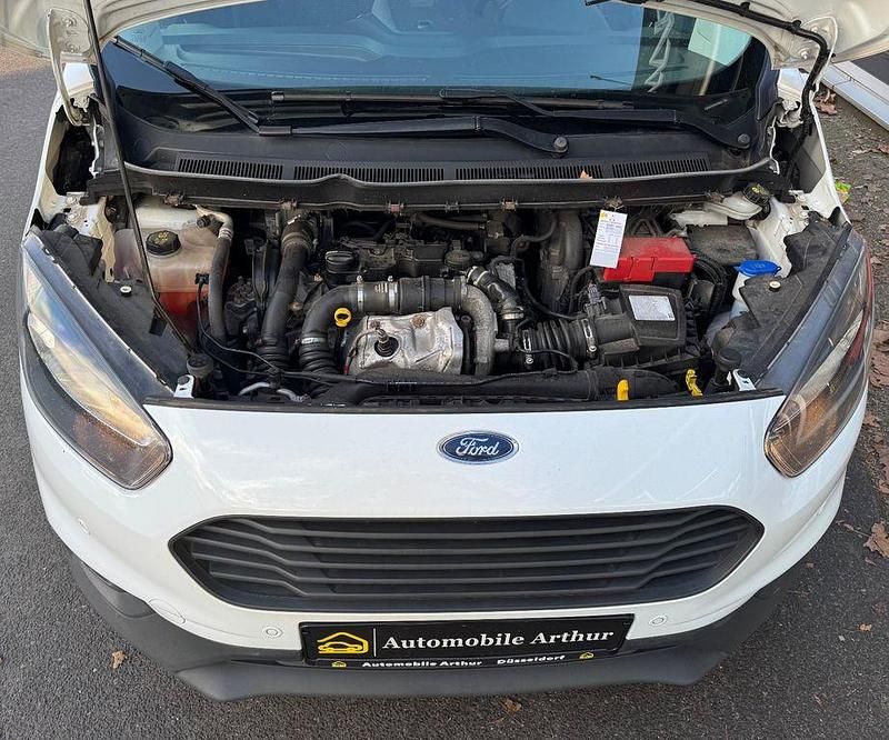 Gebraucht Ford Transit Trend 101 PS (74 kW) 2019 Weiß Limousine