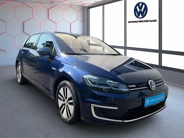 Gebraucht VW e-Golf 100 kW (136 PS) 2018 Atlantik blue metallic Kleinwagen