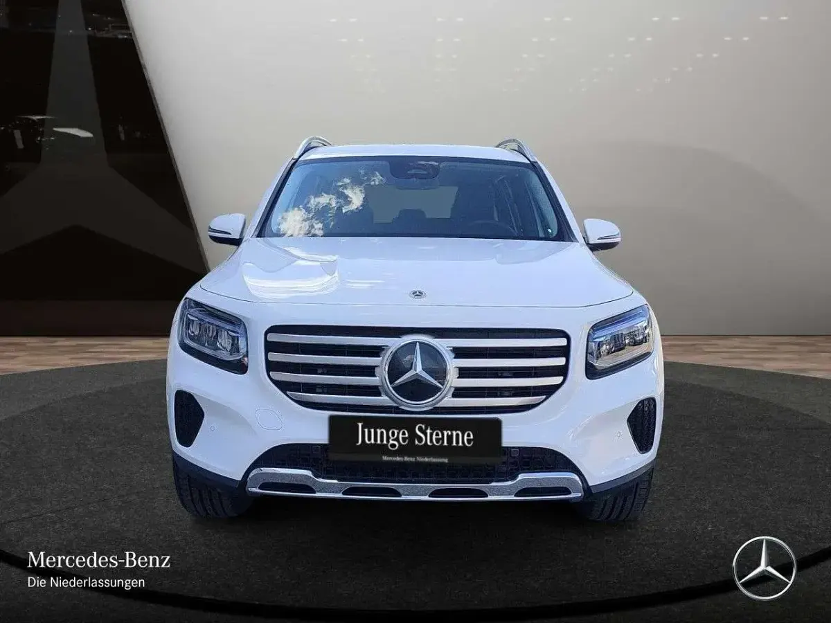 Gebraucht Mercedes GLB220 Progressive 190 PS (139 kW) 2025 Weiß SUV