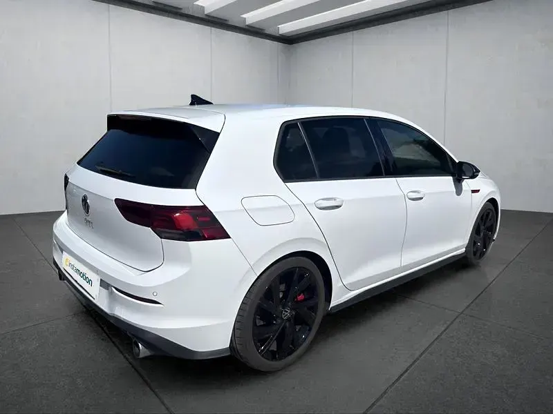 Gebraucht VW Golf VIII GTI 245 PS (180 kW) 2024 Weiß Kleinwagen