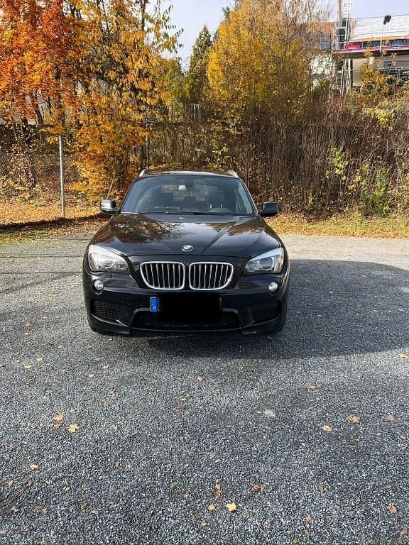 Schwarz Gebraucht 2011 BMW X1 M Sport SUV | 8.900 € (Guter Preis) - Bild 1/4