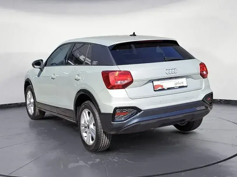 Używany Audi Q2 Advanced 116 KM (85 kW) 2025 Srebrny SUV