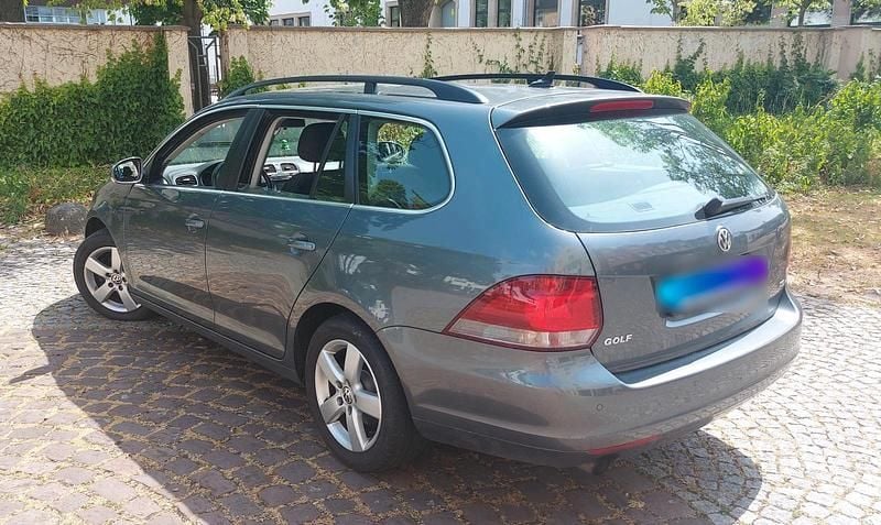 Gebraucht VW Golf VI 105 PS (77 kW) 2011 Grau Kleinwagen