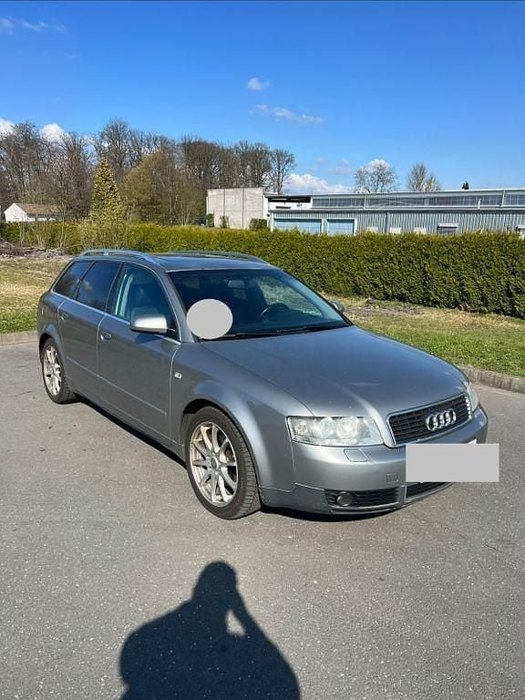 Gebraucht Audi A4 S-Line 131 PS (96 kW) 2001 Silber Kombi