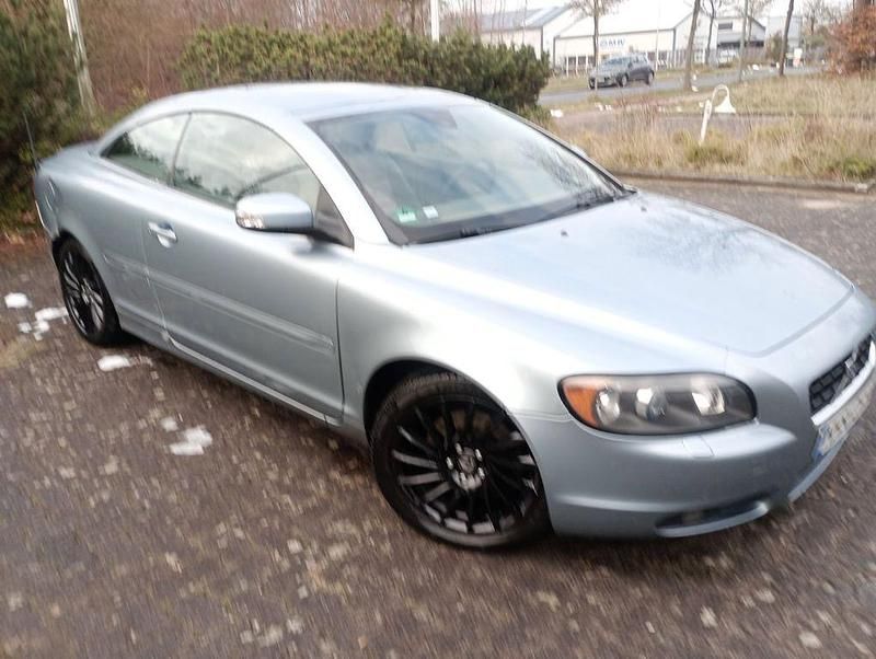 Blau Gebraucht 2009 Volvo C70 Momentum Cabrio | 9.900 € (Fairer Preis) - Bild 1/3