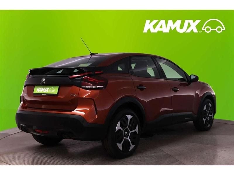 Second-hand Citroën C4 Feel 101 CP (74 kW) 2023 Portocaliu SUV