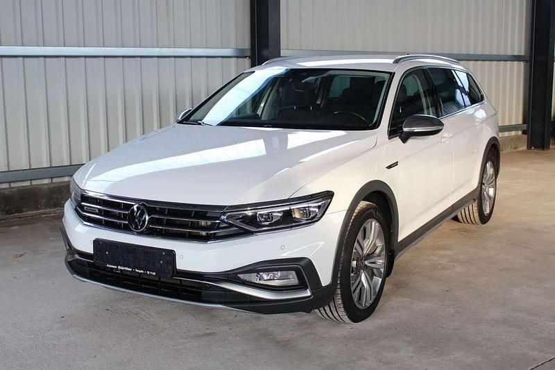 Gebraucht VW Passat Alltrack 200 PS (147 kW) 2020 Pure white Kombi
