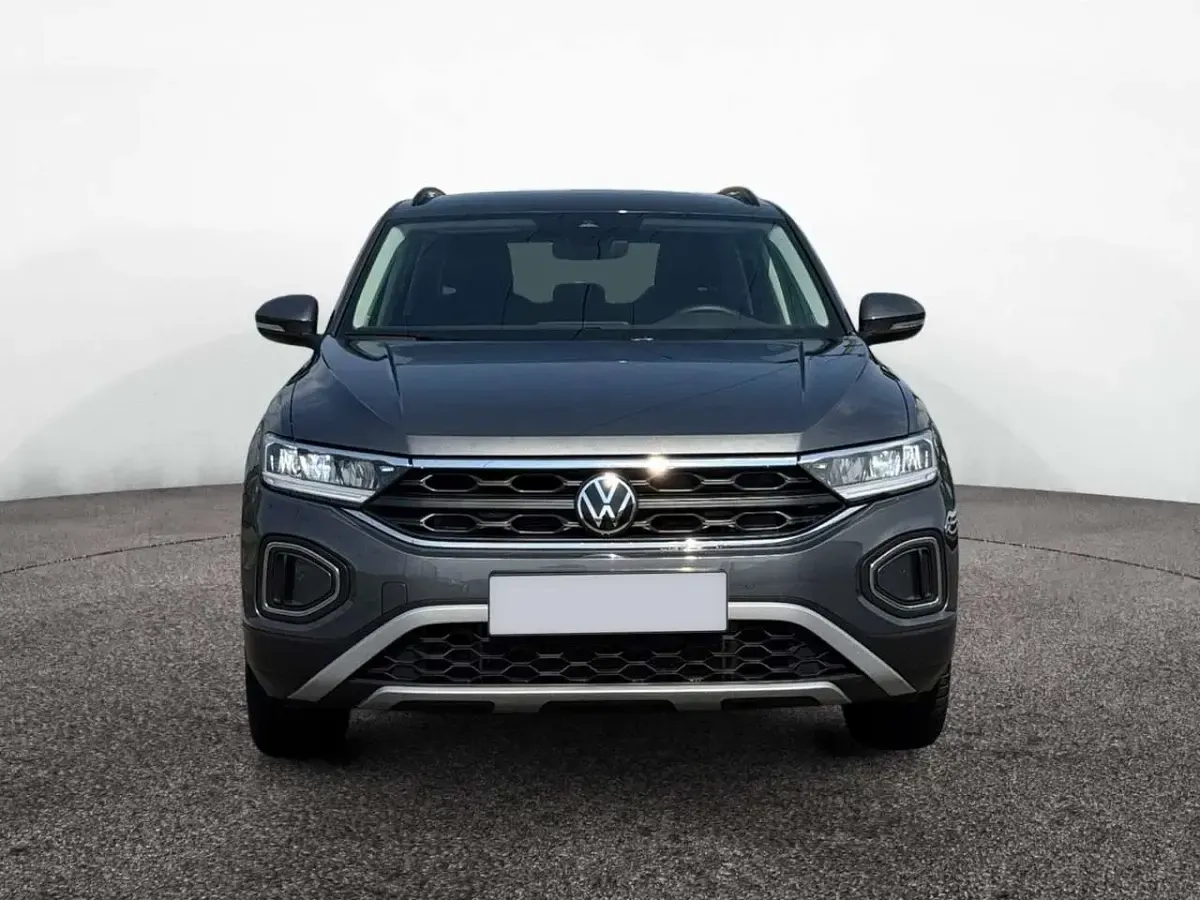 Gebraucht VW T-Roc Life 150 PS (110 kW) 2025 Indiumgrau SUV