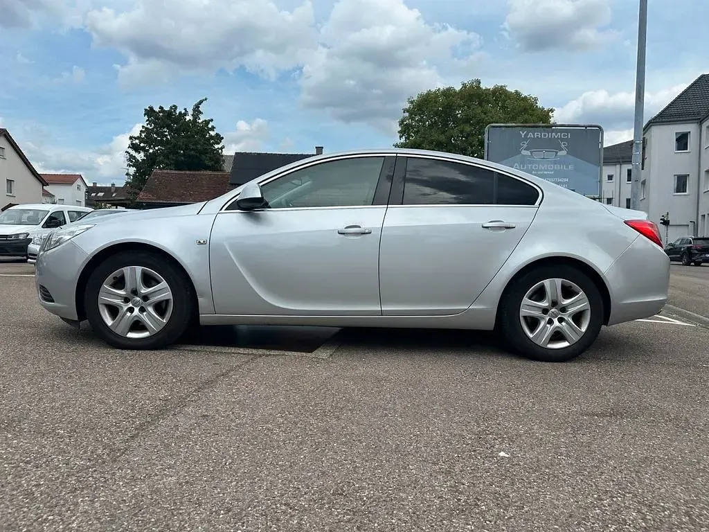 Gebraucht Opel Insignia Edition 220 PS (161 kW) 2009 Silber Limousine