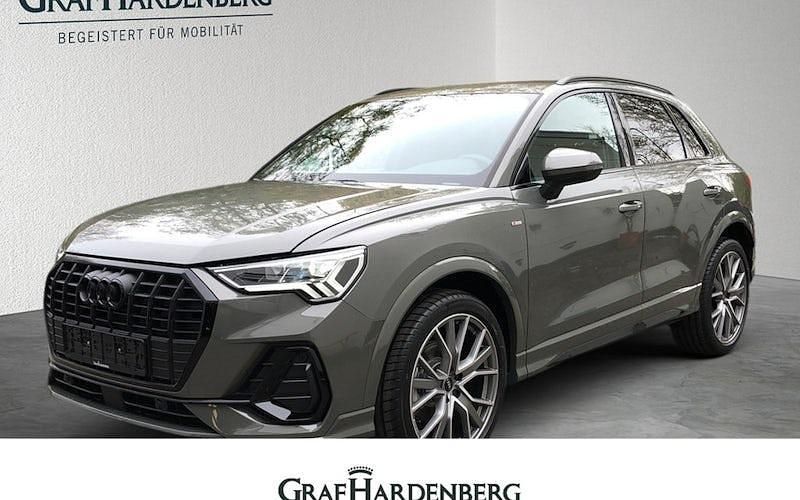 Grau Neu 2025 Audi Q3 S-Line SUV | 49.283 € (Etwas zu teuer) - Bild 1/4