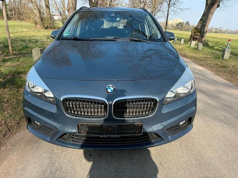 Gebraucht BMW 220 Active Tourer Basis 190 PS (139 kW) 2014 Grau Van / Kleinbus