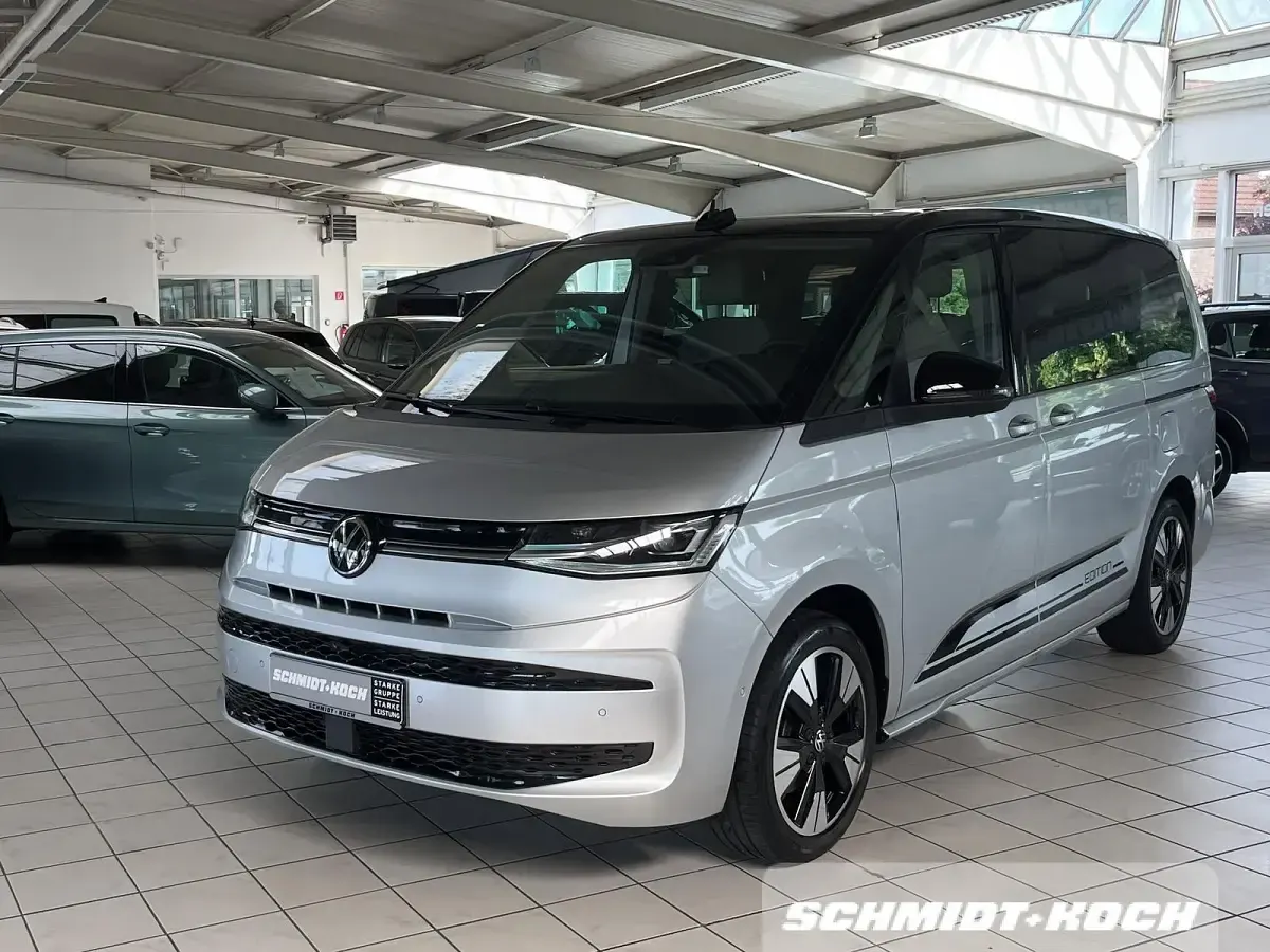 Gebraucht VW Multivan Edition 204 PS (150 kW) 2025 Reflexsilber (silber) Van / Kleinbus