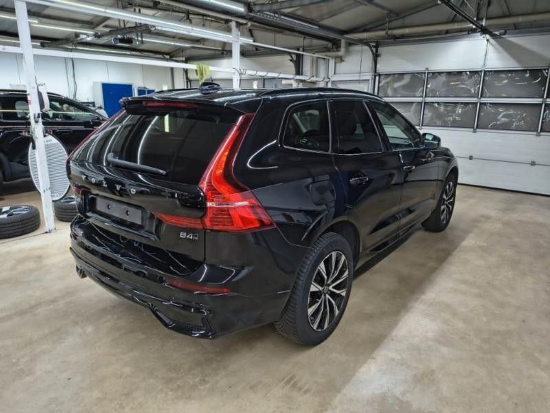 Gebraucht Volvo XC60 Plus 197 PS (144 kW) 2024 Schwarz SUV
