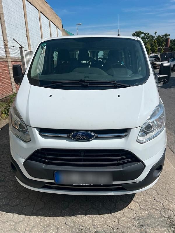 Weiß Gebraucht 2018 Ford Transit Van / Kleinbus | 19.950 € (Guter Preis) - Bild 1/4