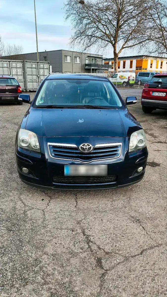Gebraucht Toyota Avensis T2 147 PS (108 kW) 2008 Blau Limousine