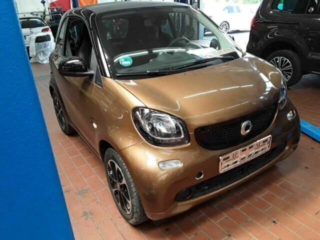 Gebraucht Smart ForTwo Coupé 90 PS (66 kW) 2015 Andere farbe Coupé