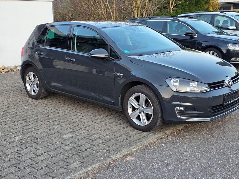 Gebraucht VW Golf VII LOUNGE 150 PS (110 kW) 2015 Grau Limousine